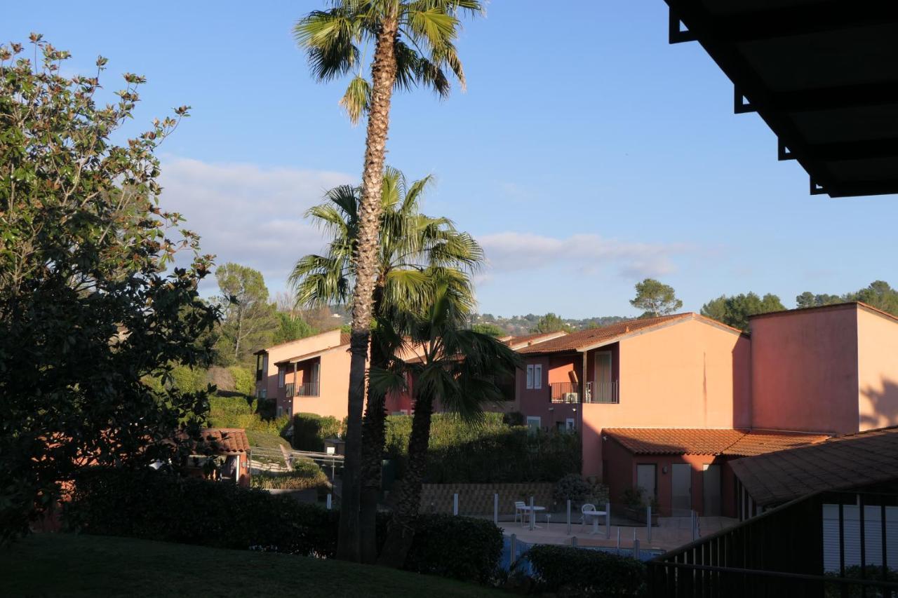 Appartement Studio meublé face au golf à Mouans-Sartoux Extérieur photo